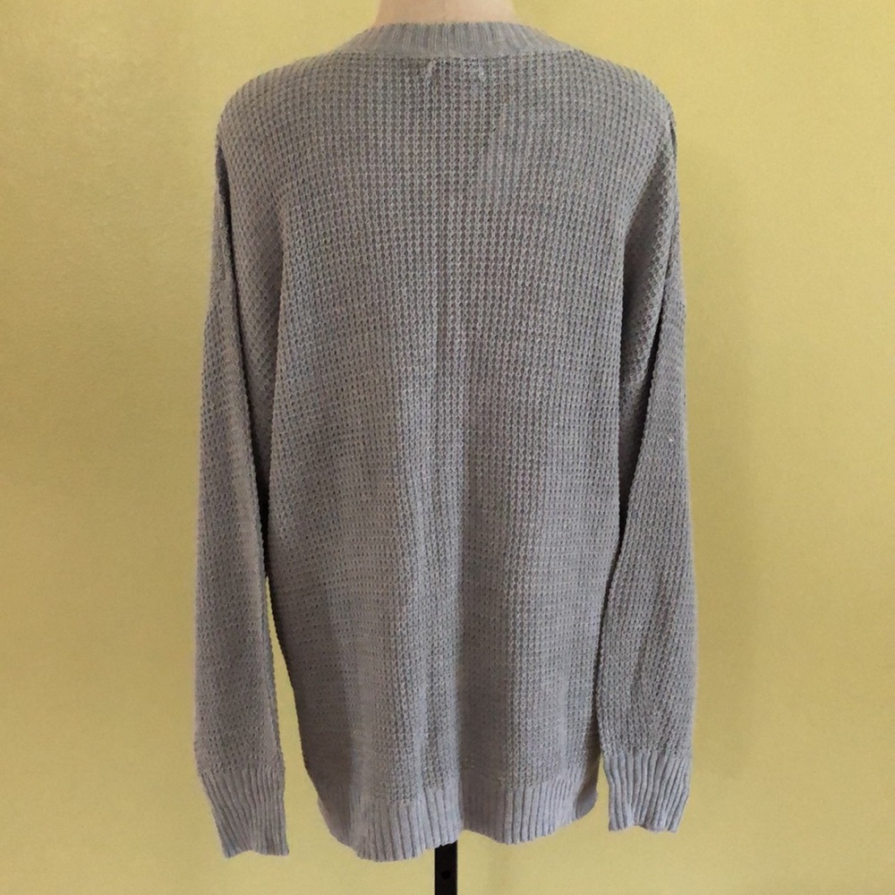 🔥NWT🔥 American Eagle Outfitters Women’s Oversized Henley Sweater - Picture 3 of 8